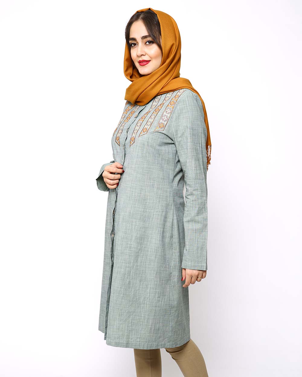 مانتو سراوان