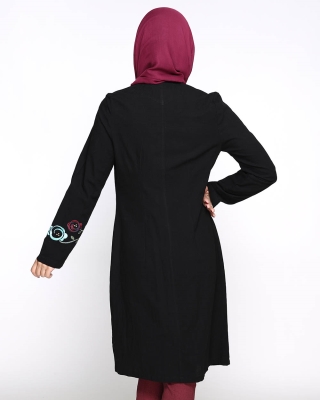 مانتو زیبار