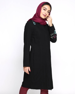 مانتو زیبار