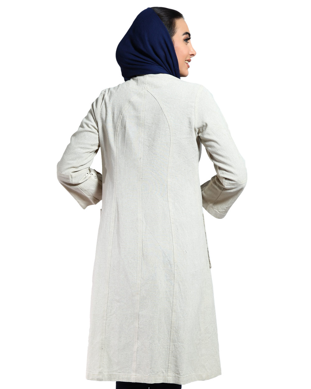 مانتو فروردین