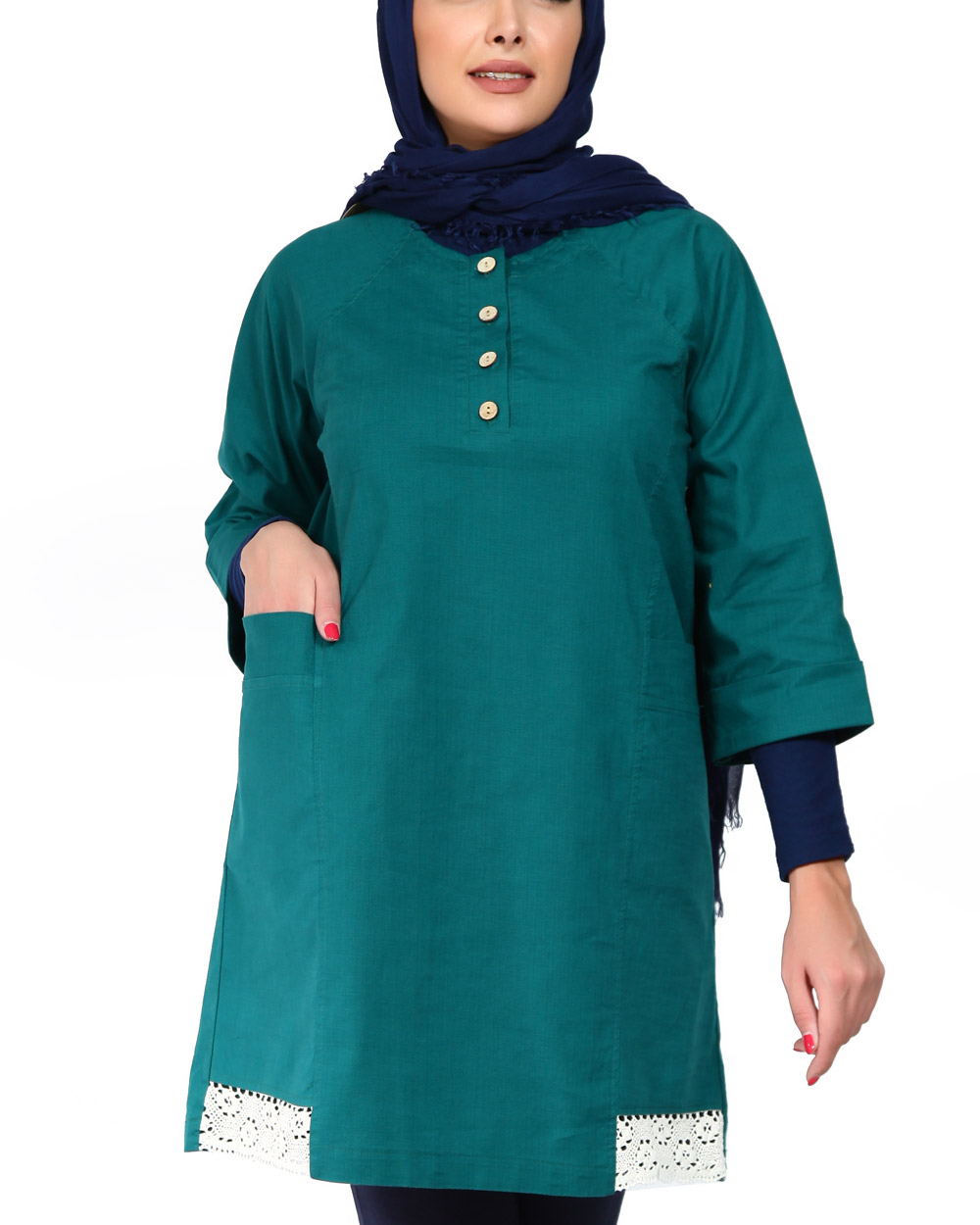 تونیک آذرنوش