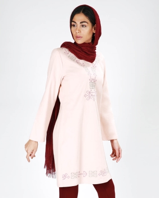 مانتو آدینا