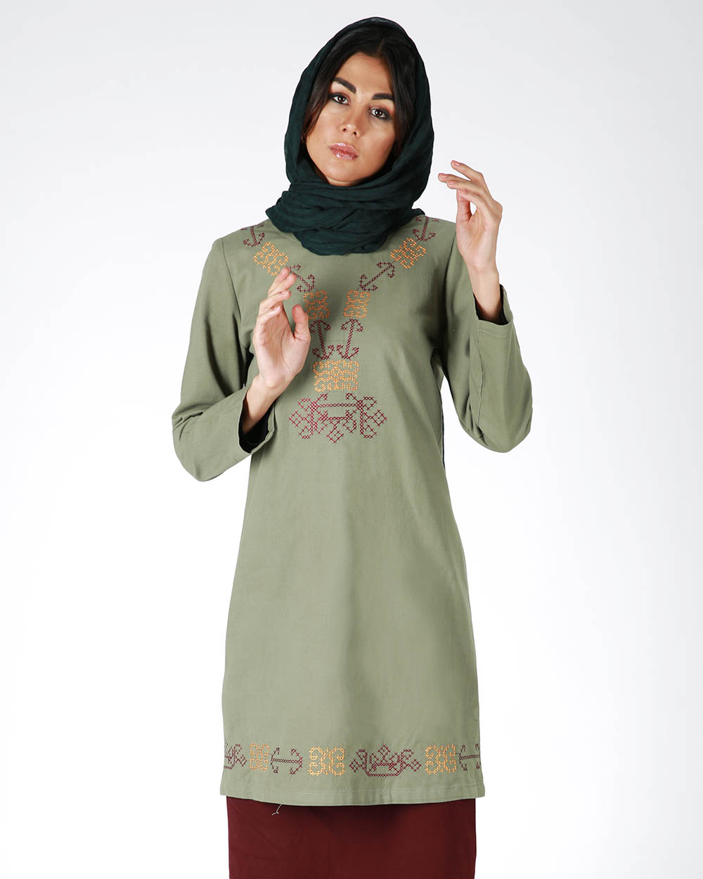 مانتو آدینا