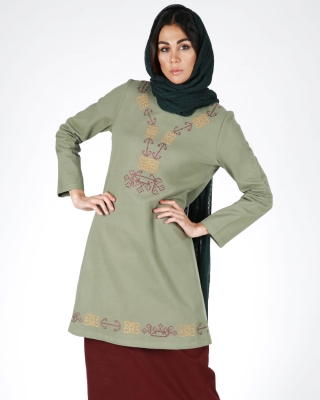 مانتو آدینا