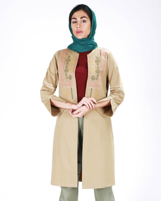 مانتو آریسان