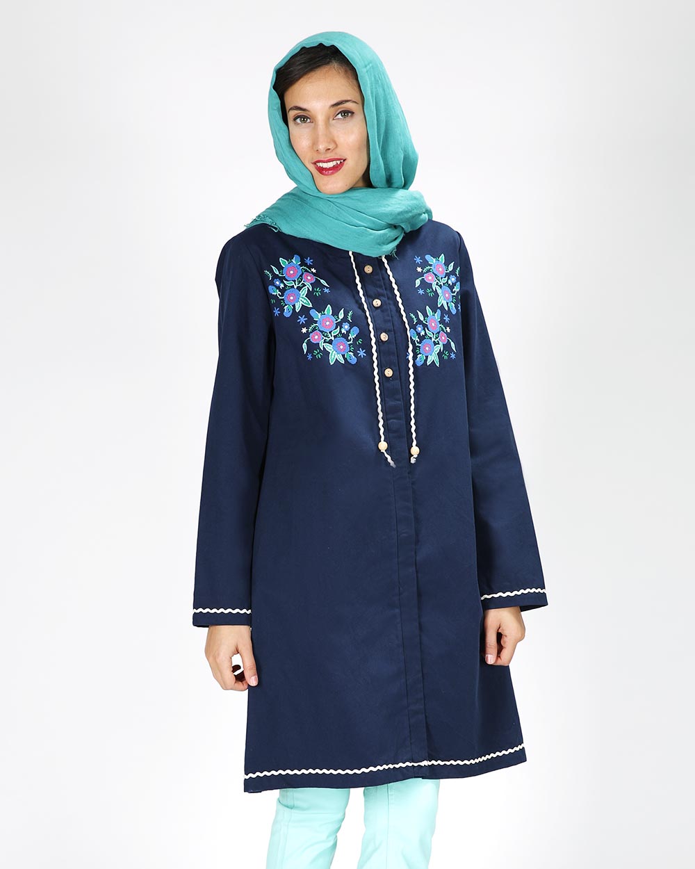 مانتو نشمیل