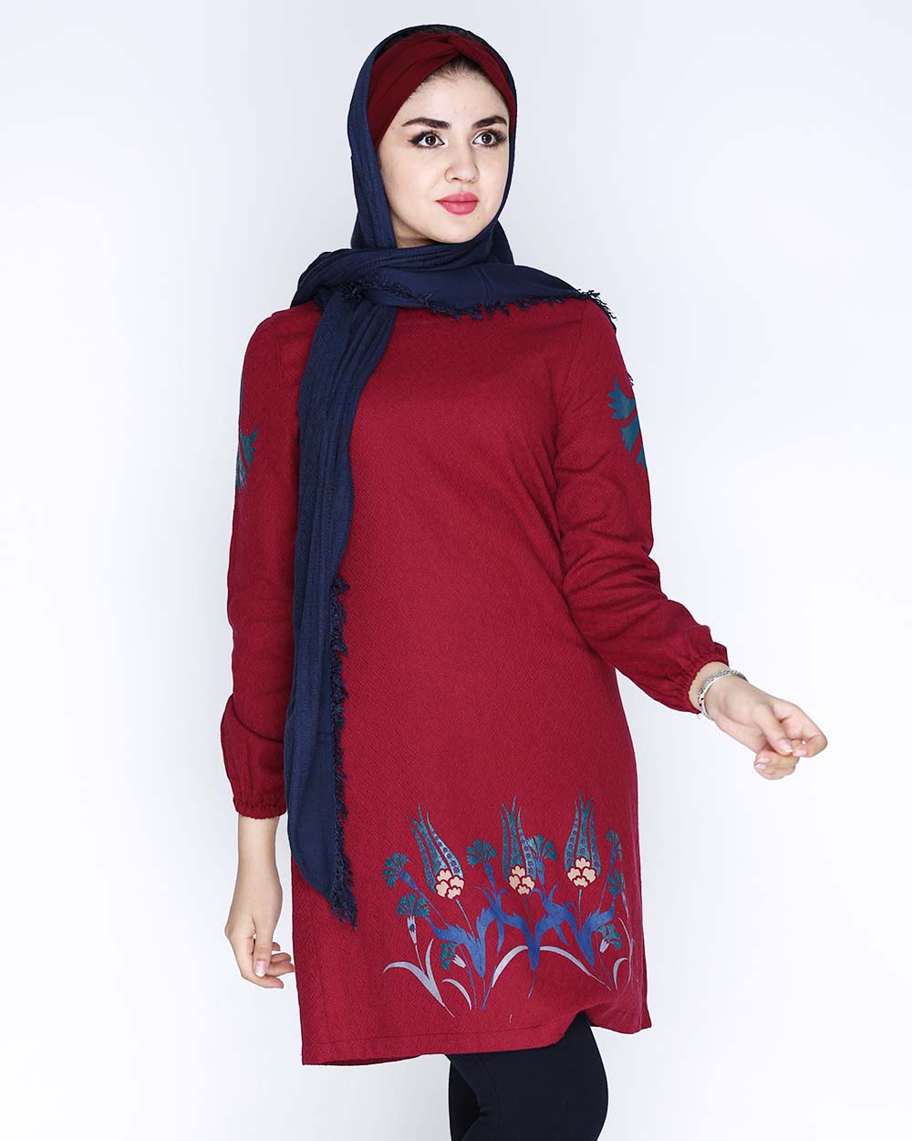 مانتو تاجدار