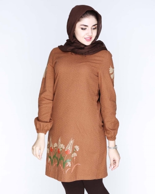 مانتو تاجدار