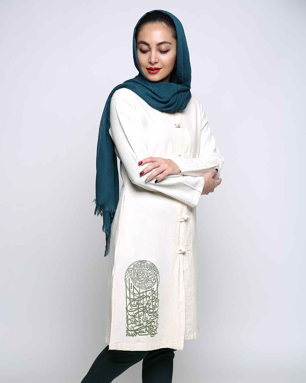 مانتو جلو باز دکمه تایچی(چاپدار)