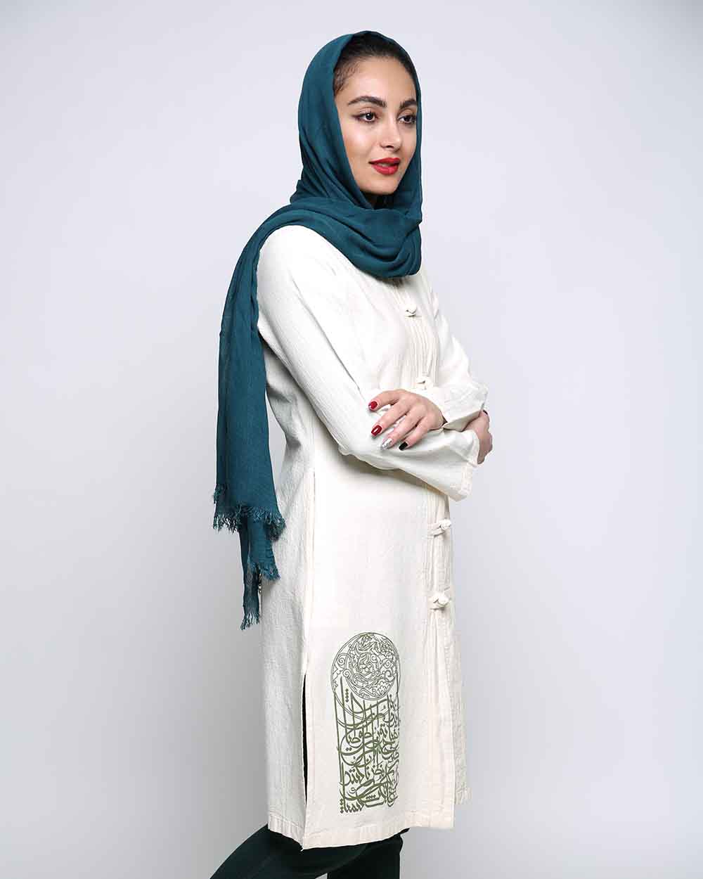 مانتو جلو باز دکمه تایچی(چاپدار)