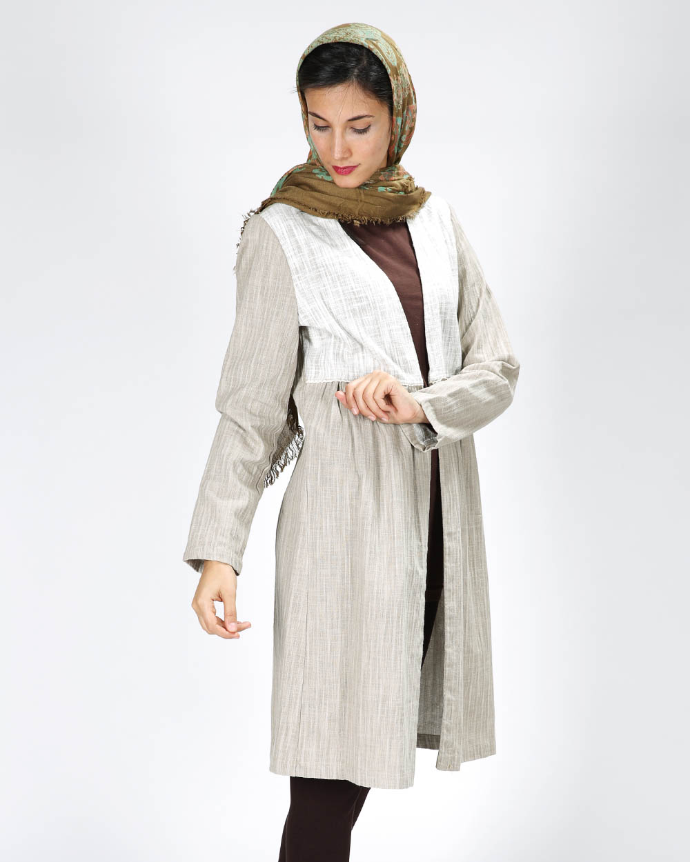 مانتو جلو باز ماهتاب