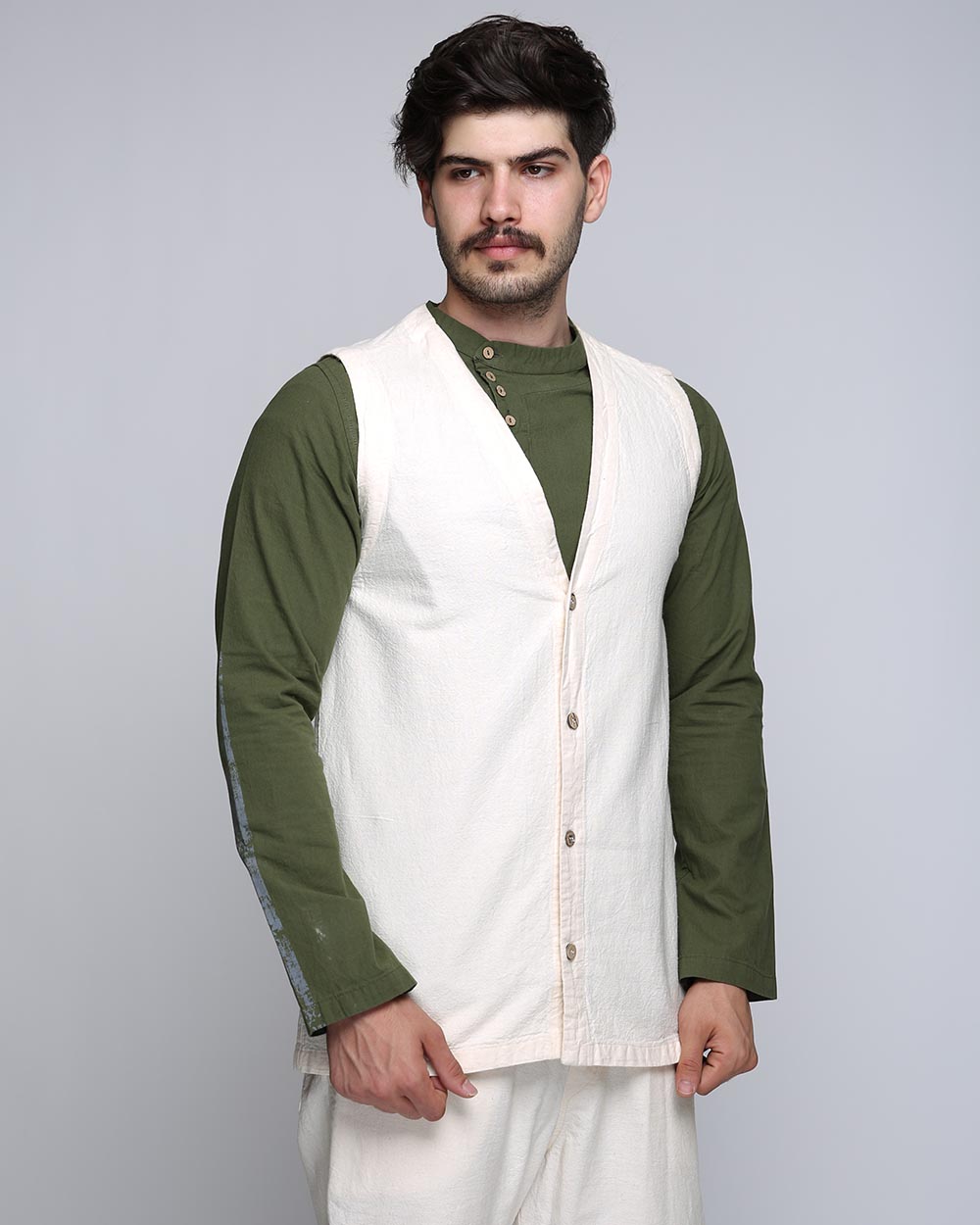 جلیقه یکرو کوتاه مردانه