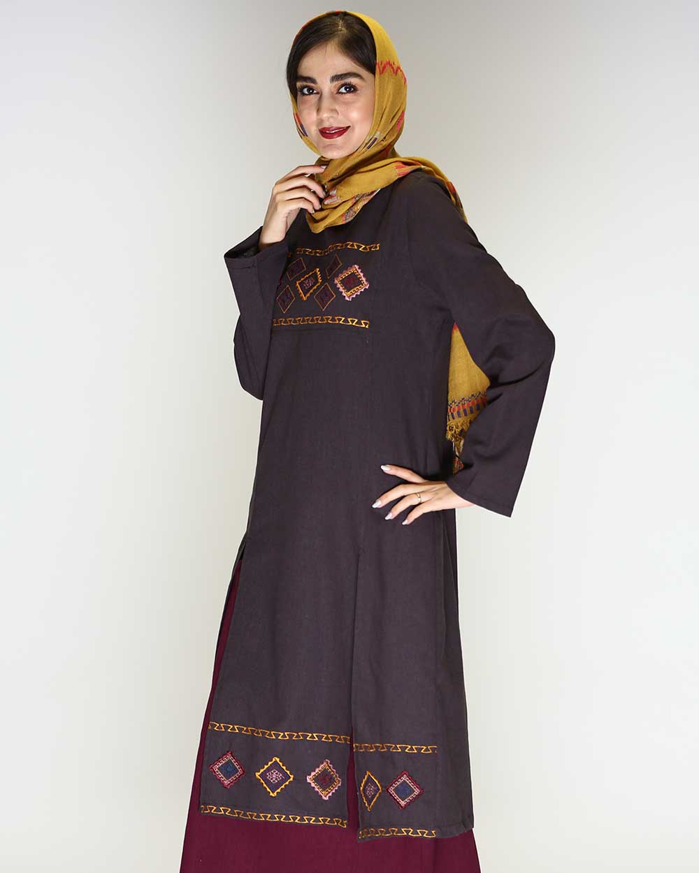 مانتو سزاواران