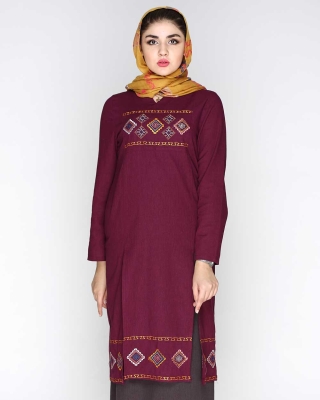 مانتو سزاواران