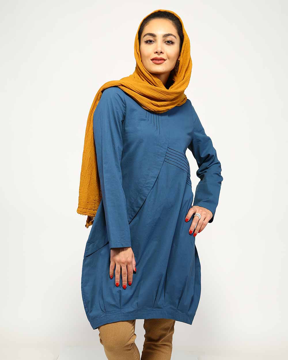 مانتو رهنما