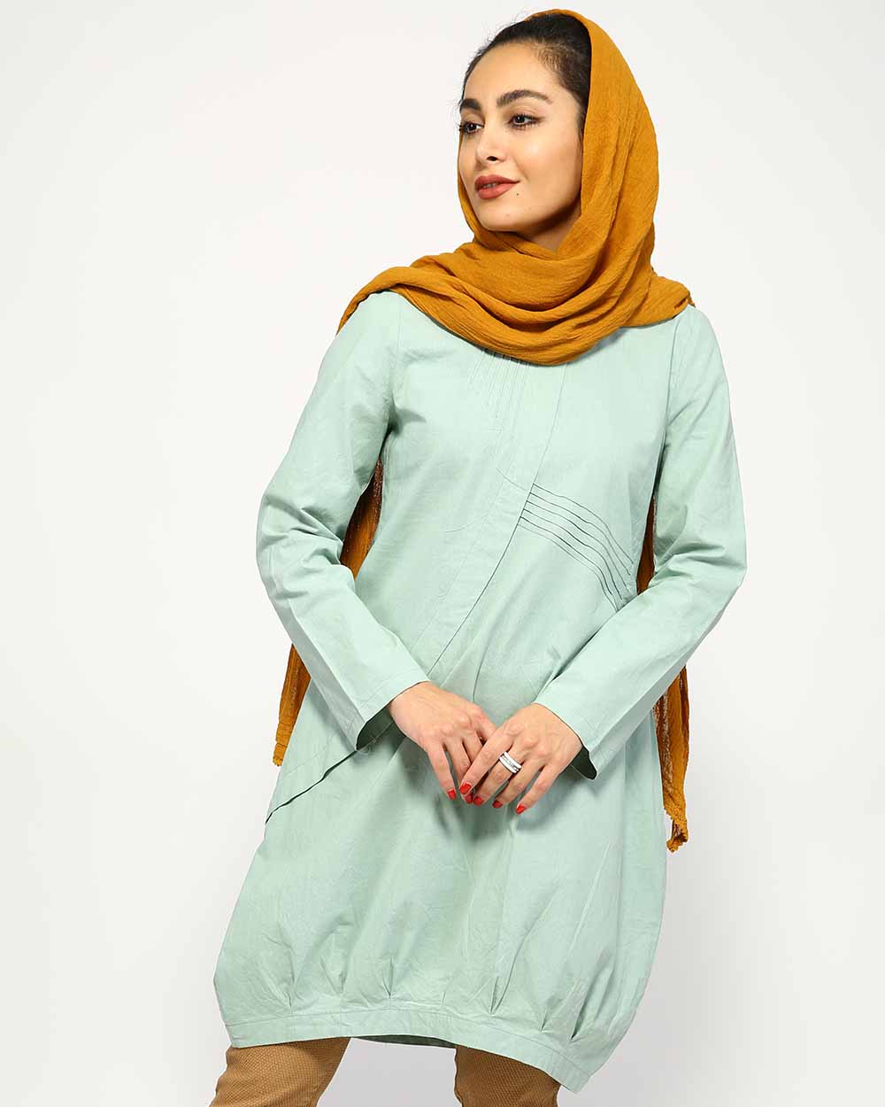 مانتو رهنما