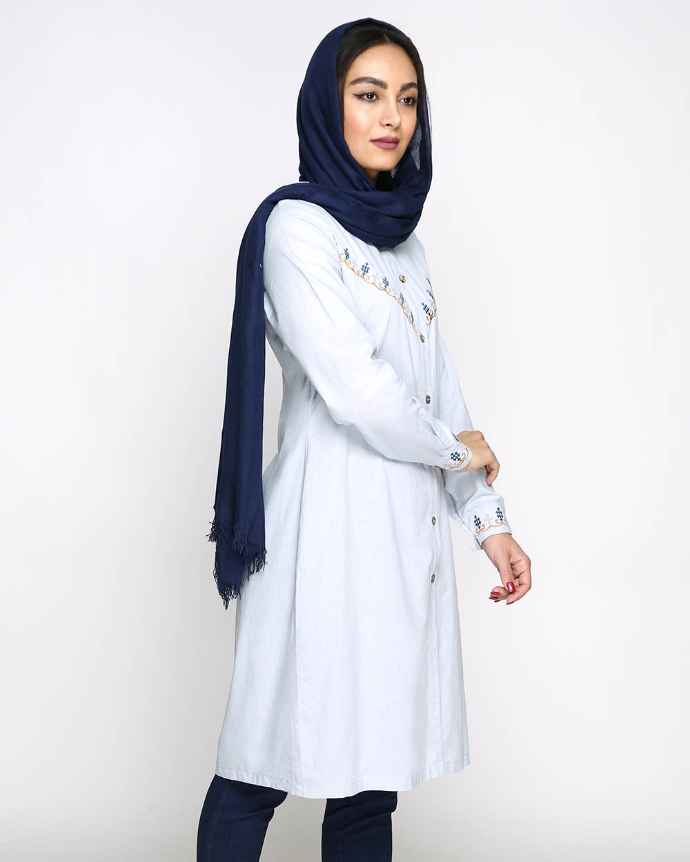 مانتو شادان