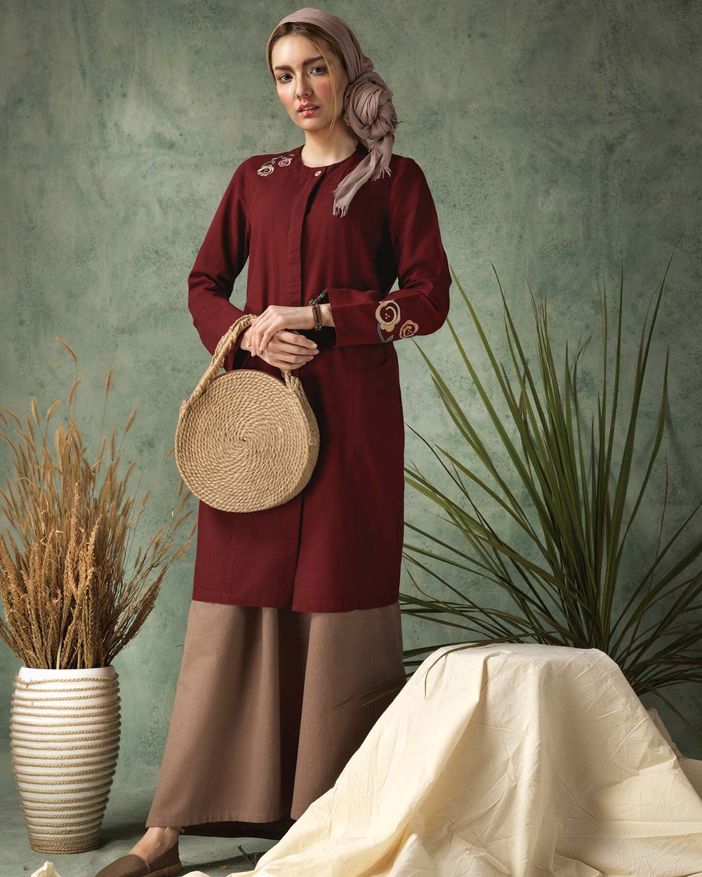 مانتو زیبار