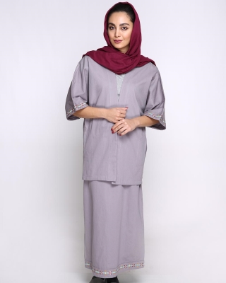 عبا دامن ژاله