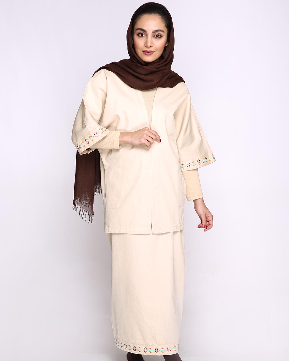 عبا دامن ژاله