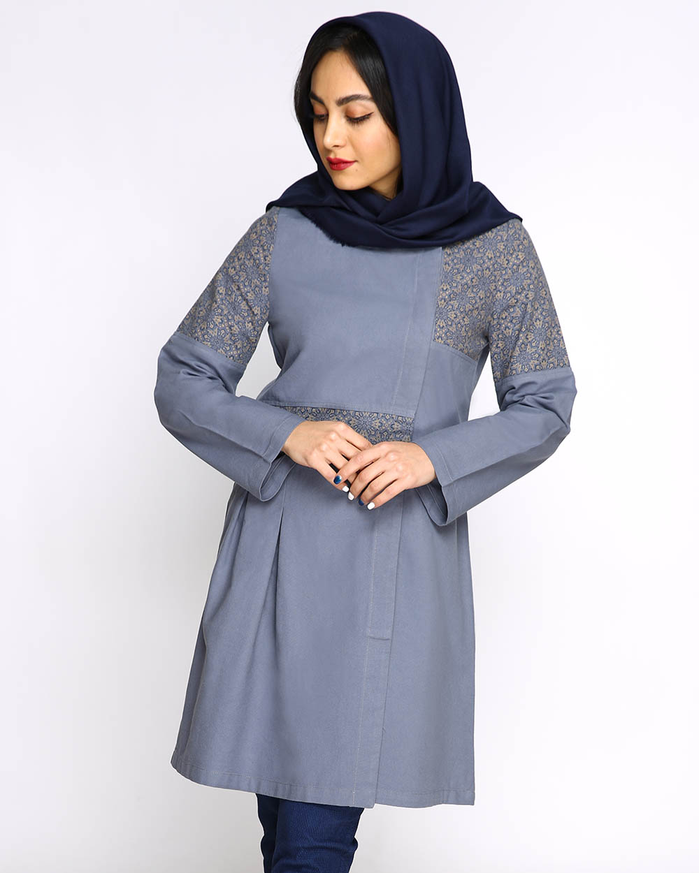 مانتو نازلی