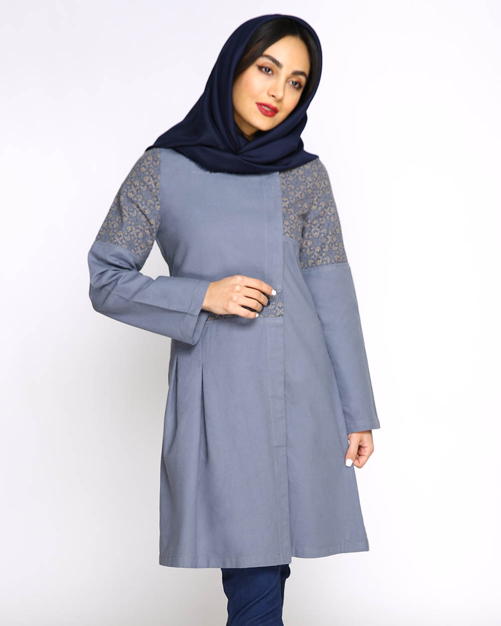 مانتو نازلی