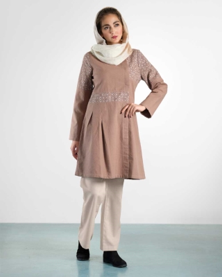 مانتو نازلی