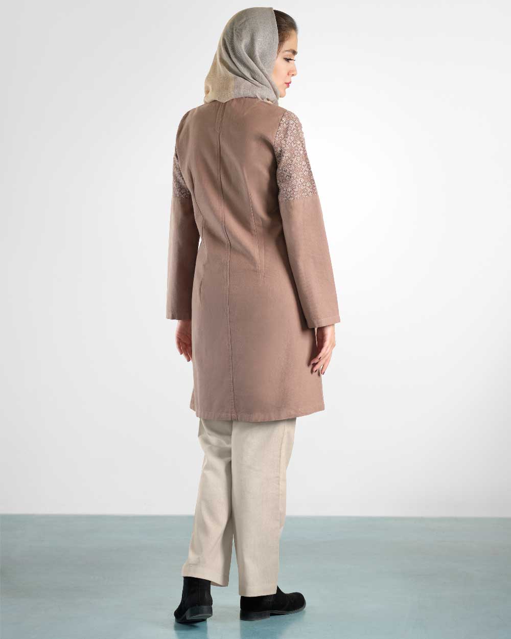 مانتو نازلی