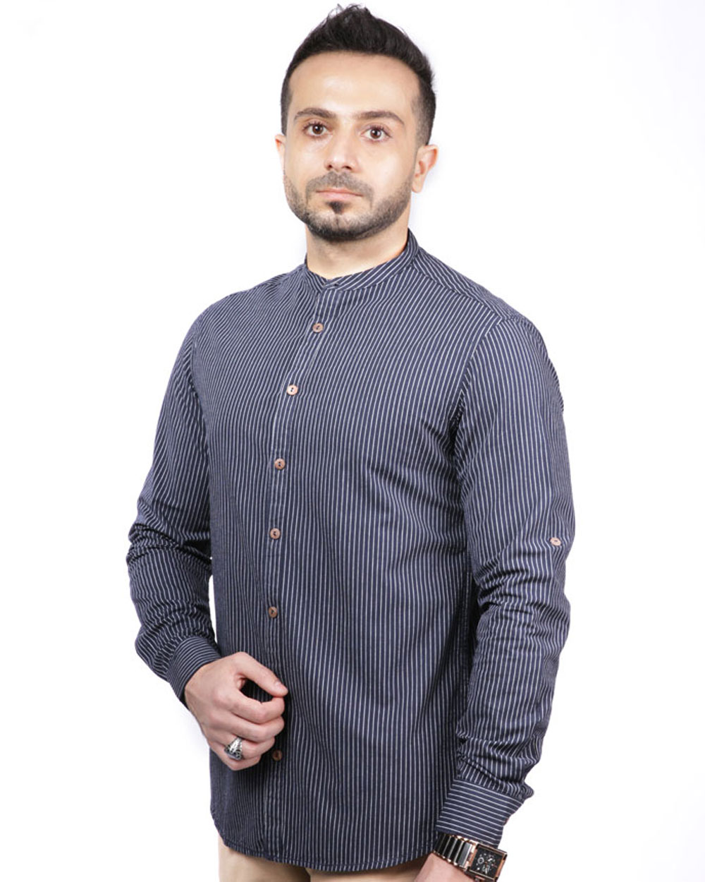 پیراهن دانشور