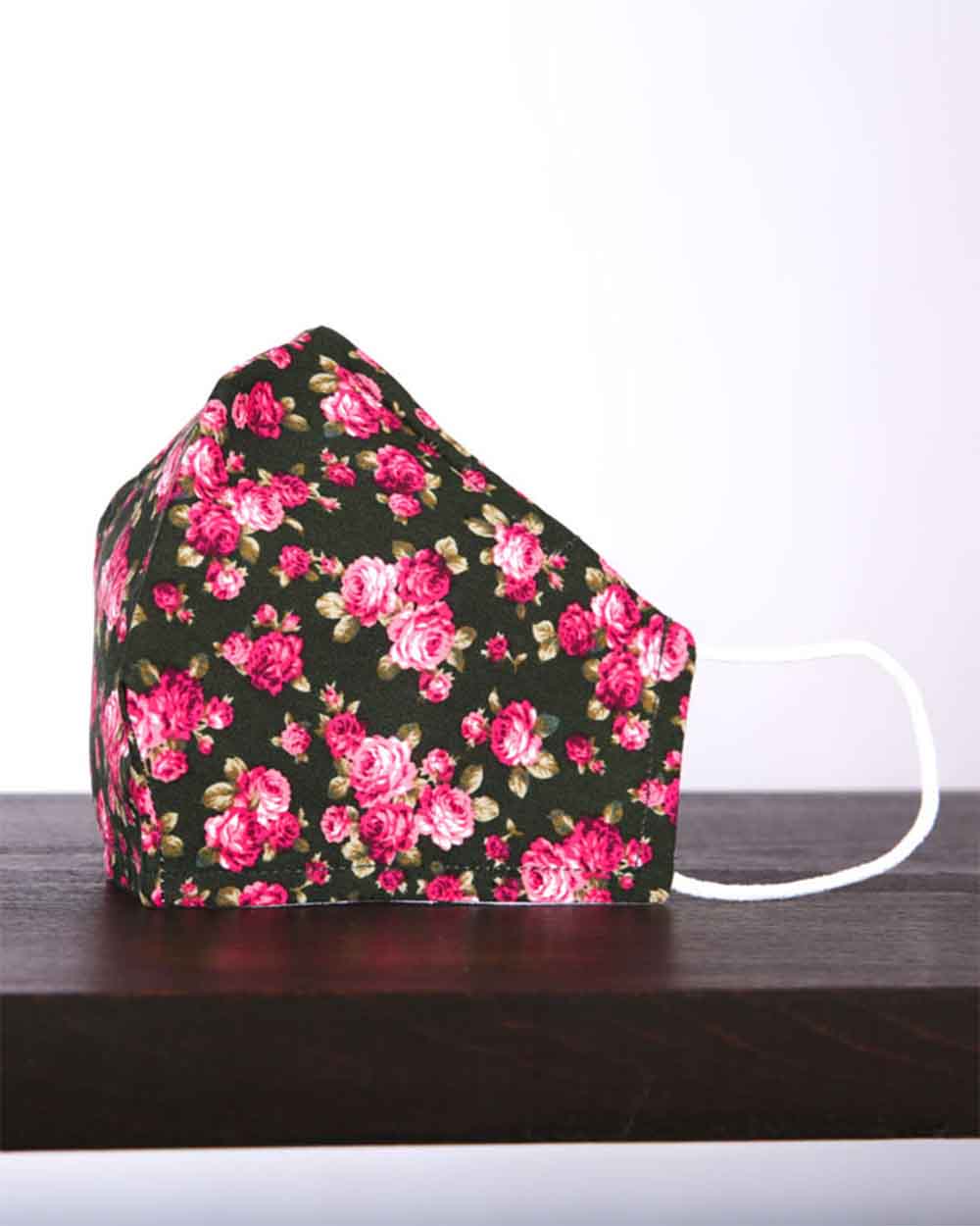 ماسک پارچه ای طرحدار