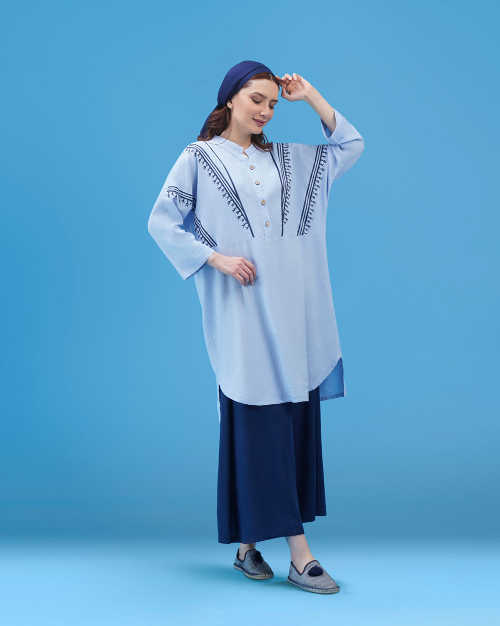 مانتو چکامه