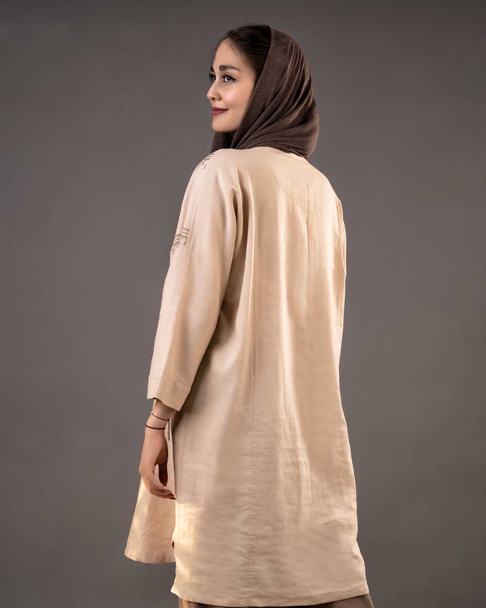 مانتو چکامه