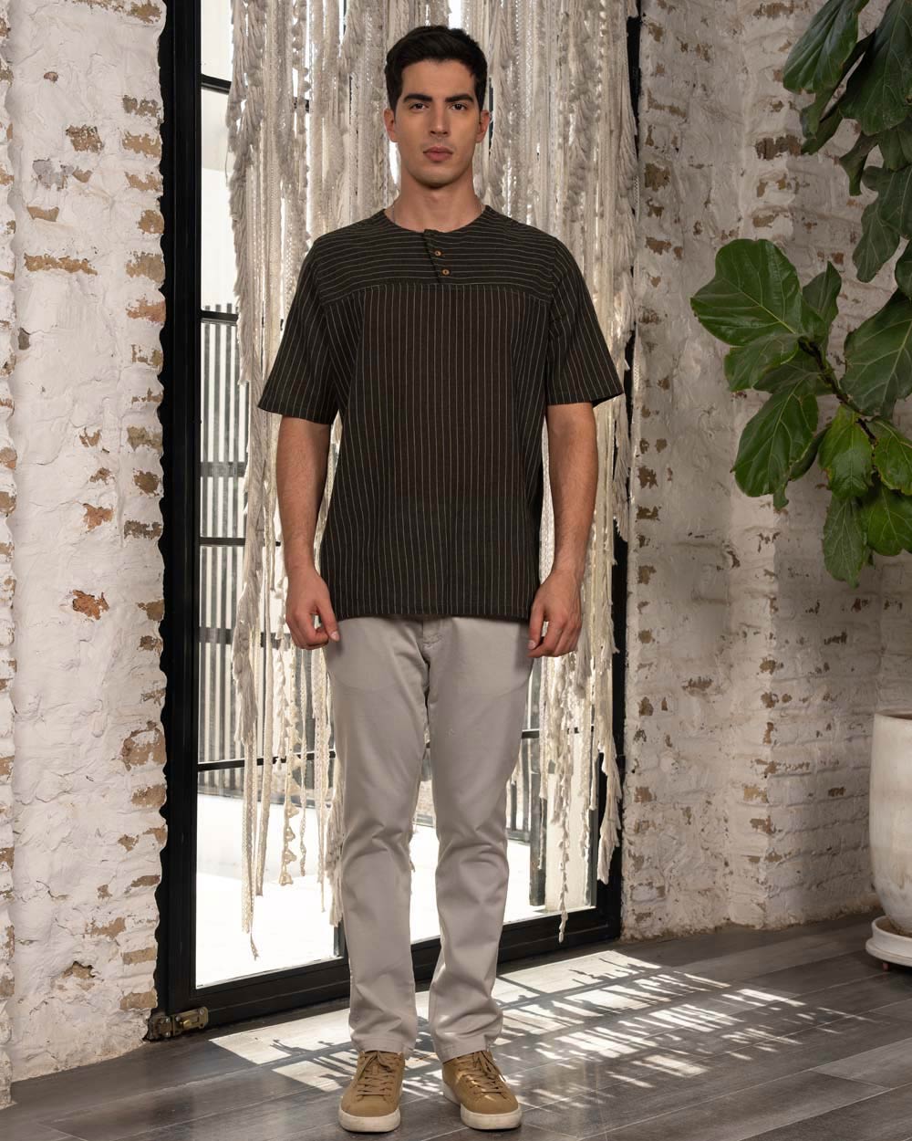 پیراهن وادا