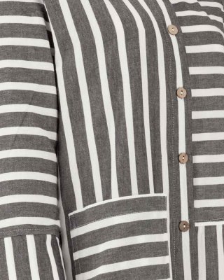 مانتو آیناز