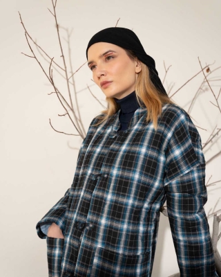 کاپشن گلبرگ خیس