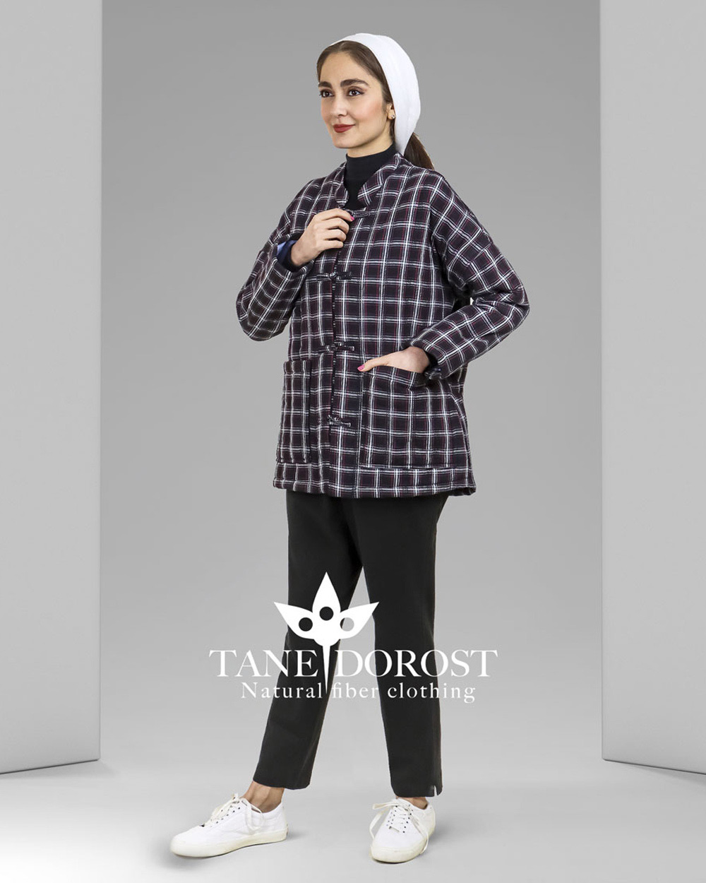 کاپشن گلبرگ خیس