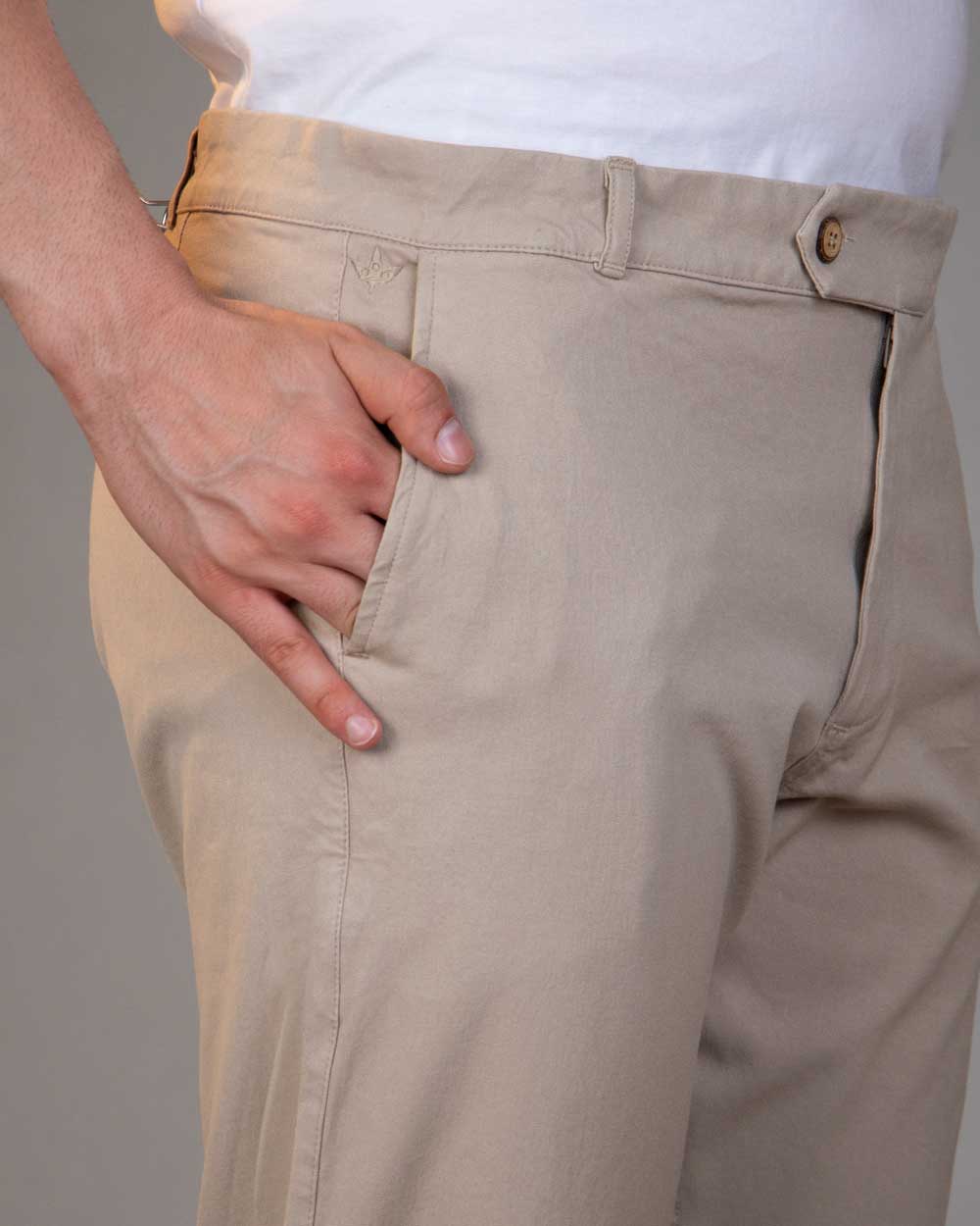 شلوار اوستا