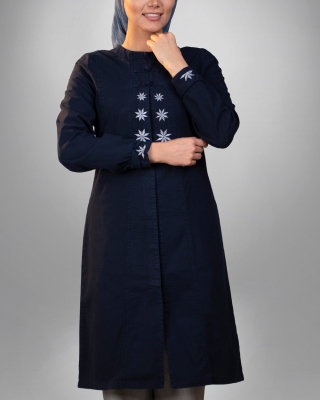 مانتو پرنیا