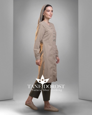 مانتو پرنیا