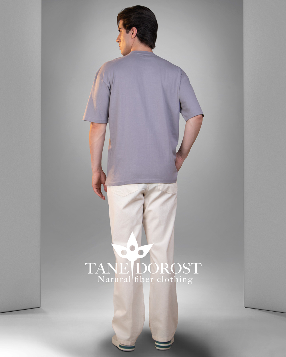 تی شرت پدرام