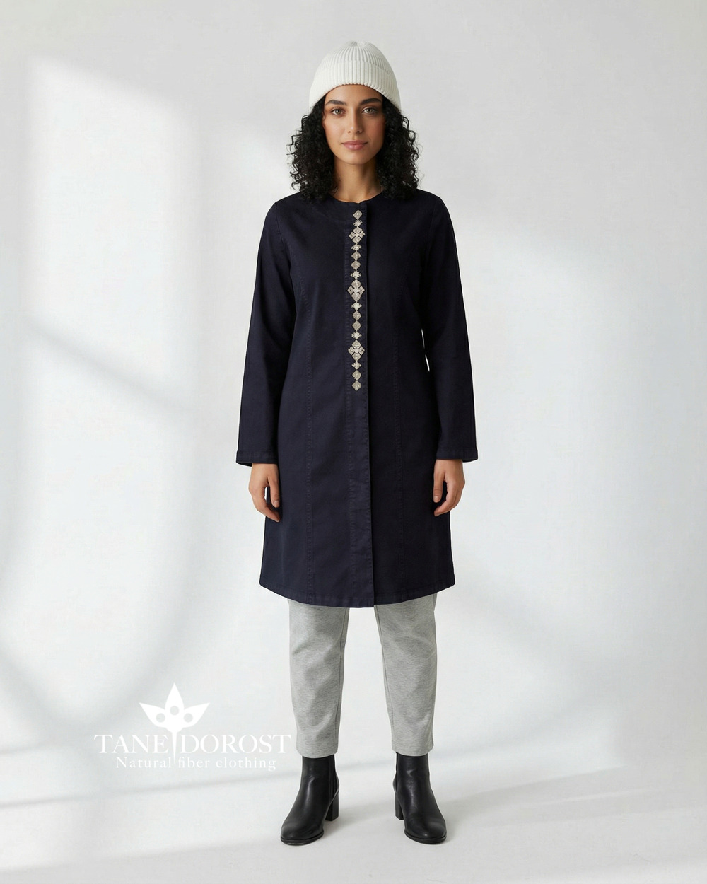 مانتو فرنیا